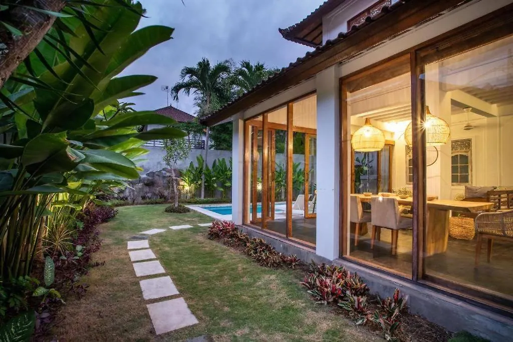 Villa Dolcevita Seminyak  Seminyak (Bali)
